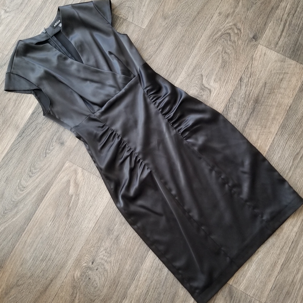 Fitted dress size xs